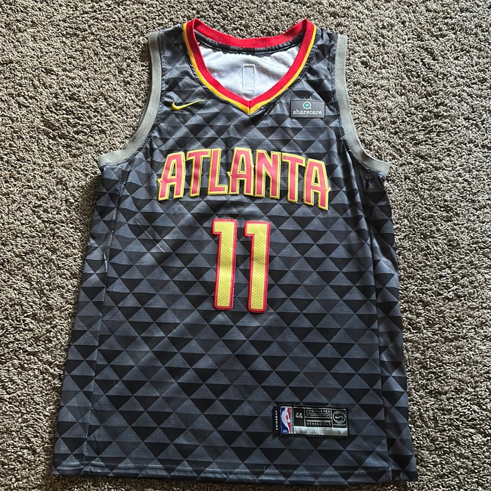 Trea Young atlanta hawks jersey, great condition
